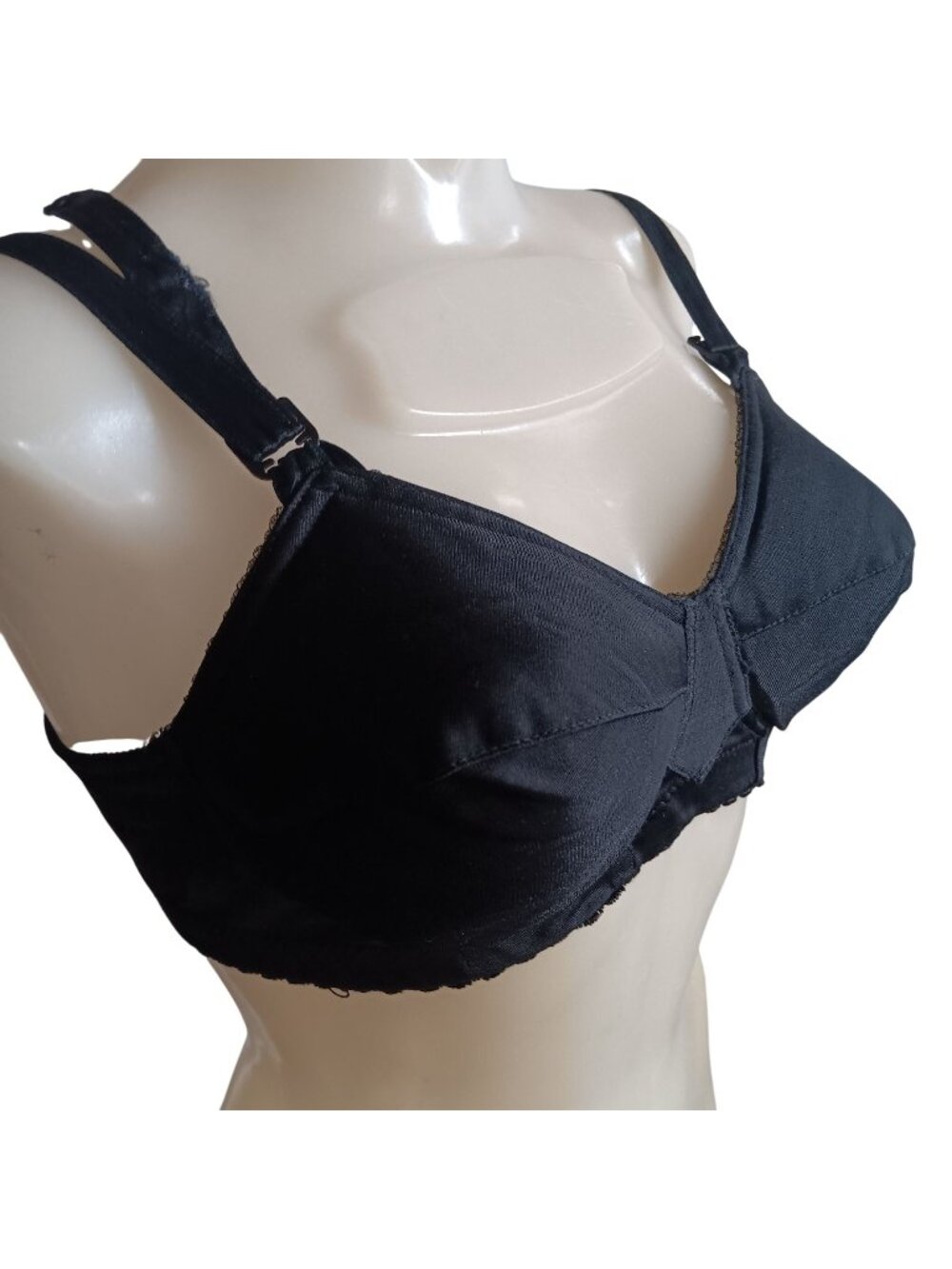 34B Bra Vintage Black Full Coverage Satin Adjustable Straps & Back Hook Closure